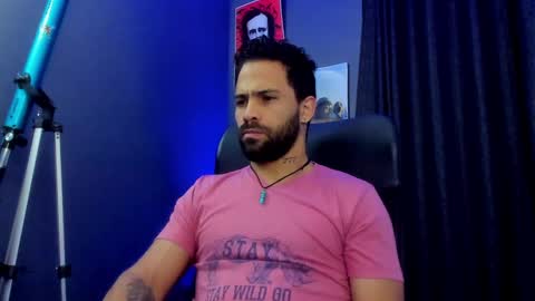 Snapshot of leo_diaz01 chatting on February 2025 02:29:02 AM Leo Diaz online show from February 2025 02:29:02 AM
