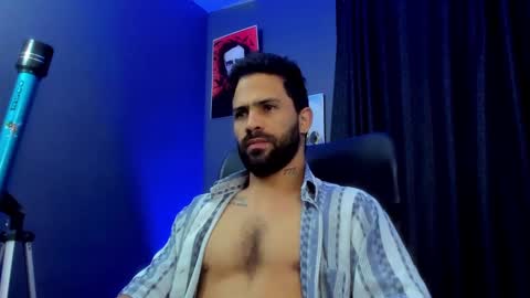 Snapshot of leo_diaz01 chatting on February 2025 06:08:01 AM Leo Diaz online show from February 2025 06:08:01 AM