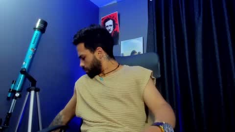 Snapshot of leo_diaz01 chatting on February 2025 04:25:02 AM Leo Diaz online show from February 2025 04:25:02 AM