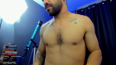 Snapshot of leo_diaz01 chatting on February 2025 02:09:02 AM Leo Diaz online show from February 2025 02:09:02 AM