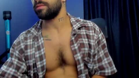 Snapshot of leo_diaz01 chatting on February 2025 05:36:01 PM Leo Diaz online show from February 2025 05:36:01 PM
