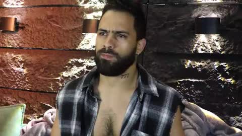 Snapshot of leo_diaz01 chatting on September 2025 01:07:02 AM Leo Diaz online show from September 2025 01:07:02 AM
