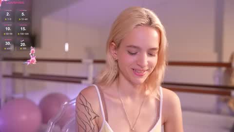 Snapshot of leo_lulu chatting on October 2025 03:44:02 PM Ashly online show from October 2025 03:44:02 PM