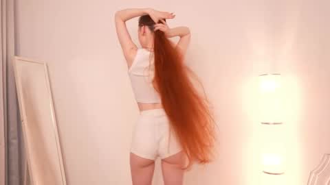 Snapshot of leo_lulu chatting on October 2025 08:13:02 AM Ashly online show from October 2025 08:13:02 AM