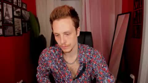 Snapshot of leo_mooree chatting on November 2025 04:08:01 PM Leo online show from November 2025 04:08:01 PM