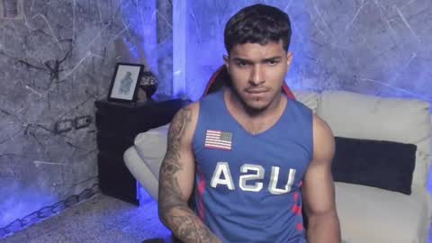 Leo independent model online show from October 2025 11:02:02 PM