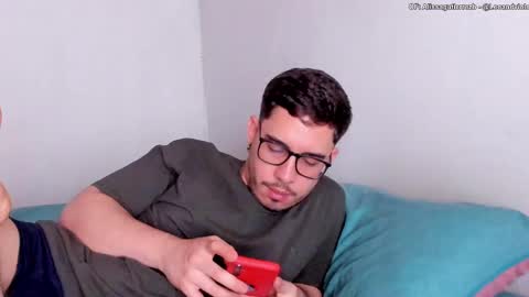 Snapshot of leoandviolet chatting on October 2025 06:27:02 PM Carlos Alissa. Help us to reach 100 likes online show from October 2025 06:27:02 PM