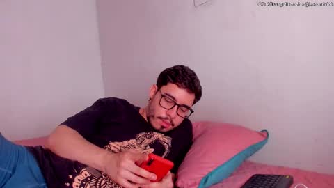 Snapshot of leoandviolet chatting on October 2025 04:36:02 PM Carlos Alissa. Help us to reach 100 likes online show from October 2025 04:36:02 PM