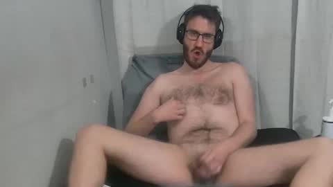 Snapshot of leobiggy227 chatting on October 2025 04:40:02 AM LeoBiggy online show from October 2025 04:40:02 AM