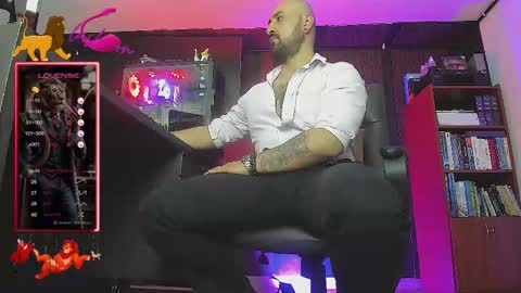 Leon online show from September 2025 09:59:02 PM