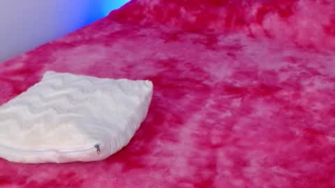 Snapshot of leonacutecam chatting on November 2025 11:02:01 PM LUCY online show from November 2025 11:02:01 PM