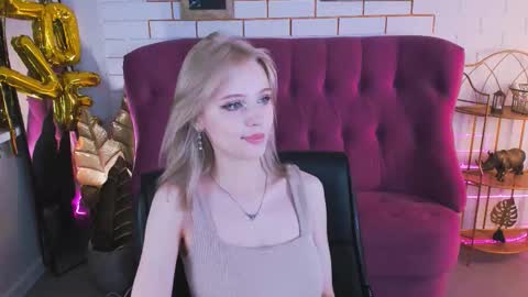 Snapshot of leonastone chatting on October 2025 05:45:01 PM leonastone online show from October 2025 05:45:01 PM