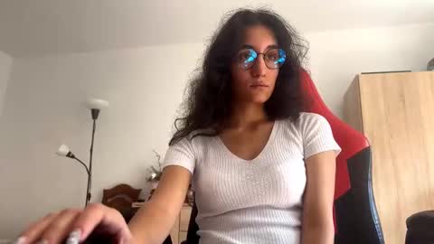 Eva online show from September 2025 10:48:01 AM