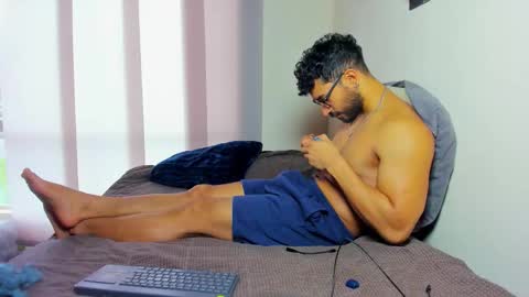 Snapshot of leondevereda_ chatting on November 2025 05:03:02 PM Len online show from November 2025 05:03:02 PM