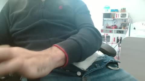 Snapshot of leone44 chatting on February 2025 03:42:02 PM angel e sonia online show from February 2025 03:42:02 PM