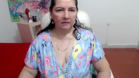 leonela   online show from September 2025 01:18:01 AM