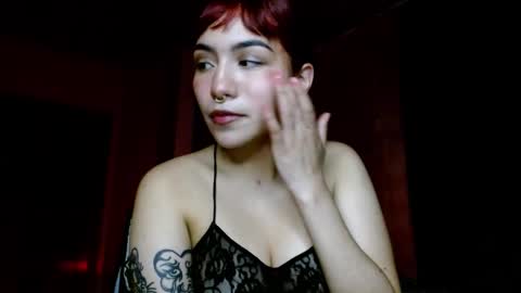 leonela  online show from November 2025 05:28:02 AM