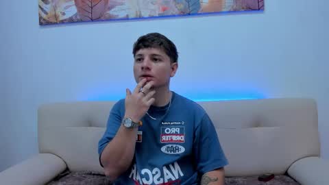 Leo  online show from October 2025 09:15:01 PM