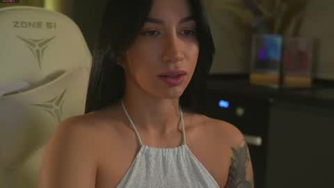 Leora online show from October 2025 05:14:01 PM