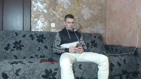 leoroman online show from November 2025 09:32:01 AM