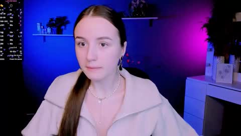 leslie_bird online show from October 2025 05:19:02 AM