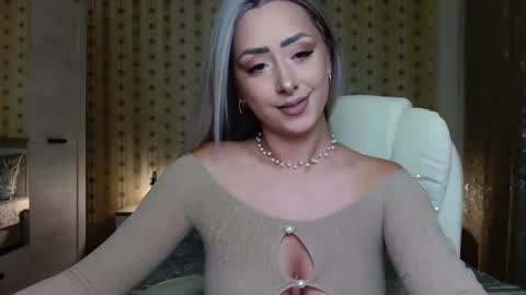 Snapshot of leslie_secret chatting on September 2025 07:46:02 PM leslie_secret online show from September 2025 07:46:02 PM