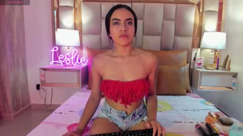 Snapshot of lesliebush chatting on October 2025 12:22:02 PM LeslieBush online show from October 2025 12:22:02 PM