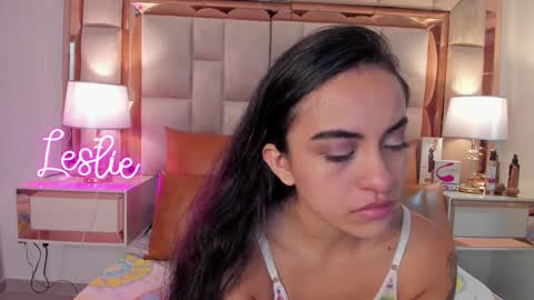 Snapshot of lesliebush chatting on November 2025 08:29:01 PM LeslieBush online show from November 2025 08:29:01 PM