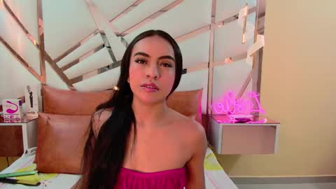 Snapshot of lesliebush chatting on December 2025 12:11:02 PM LeslieBush online show from December 2025 12:11:02 PM