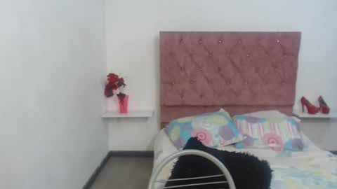 lesly_hot26 online show from November 2025 01:49:02 AM