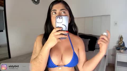 Snapshot of leticiaroldan chatting on October 2025 12:49:02 AM Leticia online show from October 2025 12:49:02 AM