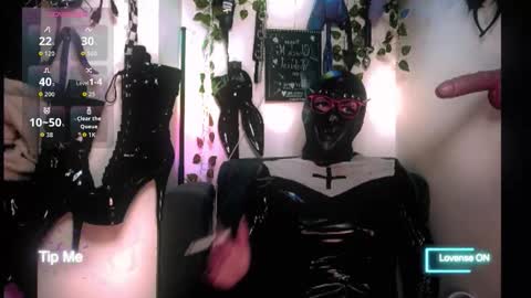 Snapshot of letsdoitbabez chatting on October 2025 11:11:01 AM Julian Mask online show from October 2025 11:11:01 AM