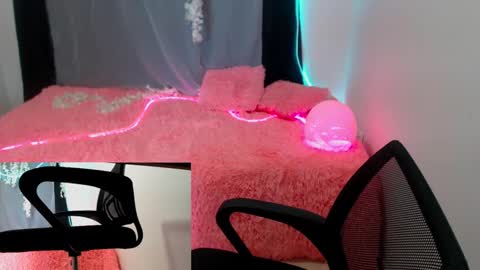 letzia77_ online show from September 2025 02:38:01 PM