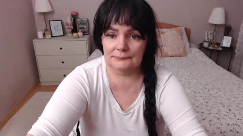 Mary online show from December 2024 04:49:01 PM