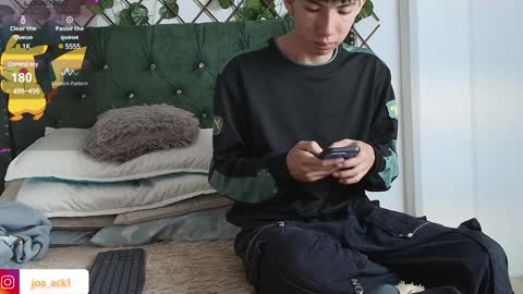 Levi  online show from January 2025 01:39:01 PM