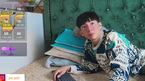 Levi  online show from January 2025 12:56:01 PM