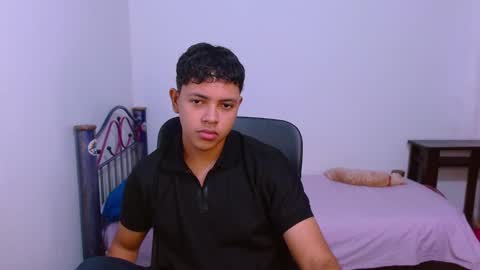 Snapshot of levii_7 chatting on October 2025 09:22:01 PM 0600AM-1200PM - online show from October 2025 09:22:01 PM