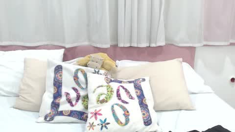 Gabrielle online show from January 2025 10:53:02 AM