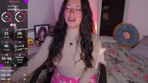 Snapshot of lexie_babe chatting on November 2025 11:18:01 PM Lexie Thompson 8pm 0000am -5 online show from November 2025 11:18:01 PM