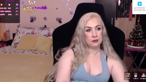 Snapshot of lexygold chatting on December 2024 06:46:02 PM Lexy online show from December 2024 06:46:02 PM