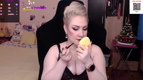 Snapshot of lexygold chatting on December 2024 01:06:02 PM Lexy online show from December 2024 01:06:02 PM