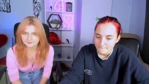 Snapshot of leyla_klark chatting on December 2025 01:05:01 PM Leyla online show from December 2025 01:05:01 PM