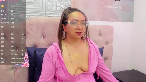 Snapshot of leyla_smithh chatting on September 2025 01:27:01 PM Leyla smithh online show from September 2025 01:27:01 PM