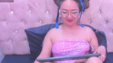 Snapshot of leyla_smithh chatting on October 2025 09:24:01 PM Leyla smithh online show from October 2025 09:24:01 PM