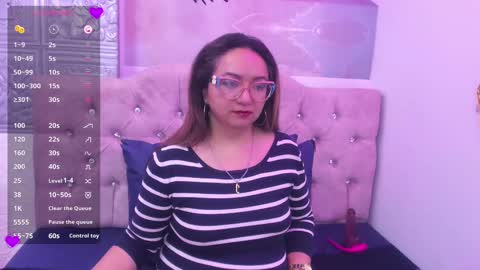 Snapshot of leyla_smithh chatting on October 2025 12:17:01 PM Leyla smithh online show from October 2025 12:17:01 PM