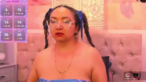 Snapshot of leyla_smithh chatting on November 2025 12:27:02 PM Leyla smithh online show from November 2025 12:27:02 PM