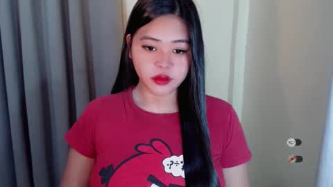 Snapshot of lhara_cumming chatting on October 2025 11:38:02 PM LHARA online show from October 2025 11:38:02 PM