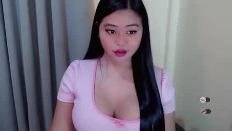 Snapshot of lhara_cumming chatting on October 2025 11:10:02 PM LHARA online show from October 2025 11:10:02 PM