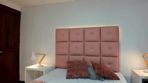 Snapshot of lhiamfitt chatting on November 2025 05:46:01 PM lhiamfitt online show from November 2025 05:46:01 PM