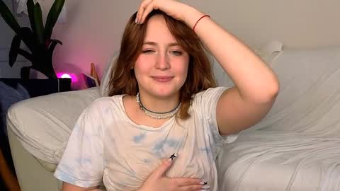 li_ni_ online show from January 2025 11:17:01 AM